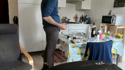 Snapshot of androx77 chatting on 03-01-26, 11:23 androx77 online show from 03-01-26, 11:23