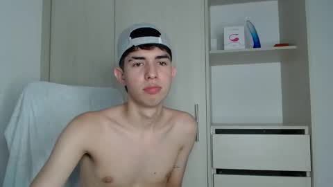 andy19_hot online show from 10-23-25, 06:39