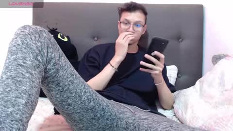 Snapshot of andy_bunny_lover chatting on 01-14-25, 01:26 ANDY online show from 01-14-25, 01:26