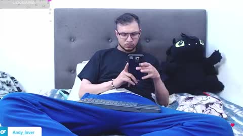 Snapshot of andy_bunny_lover chatting on 11-05-25, 03:06 ANDY online show from 11-05-25, 03:06