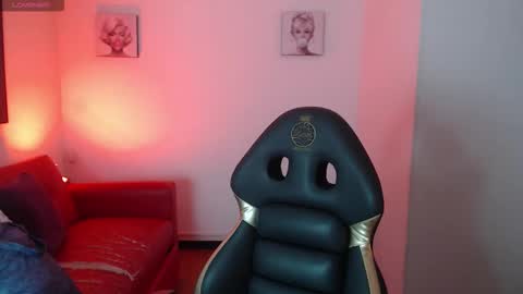 andy_eagleton_20 online show from 02-12-26, 03:23