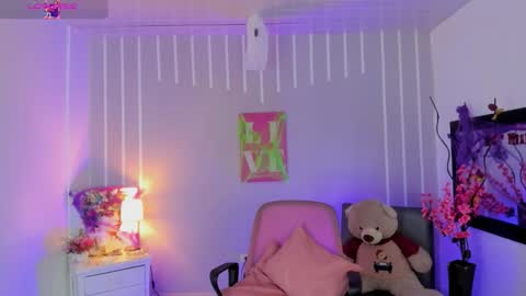 Andrea online show from 10-28-25, 01:14