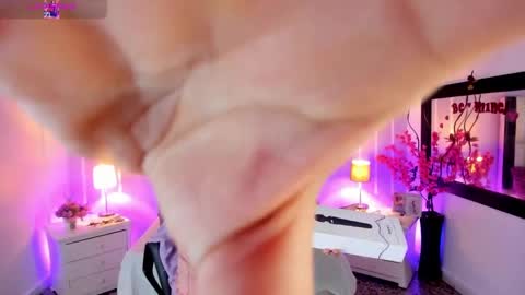 Andrea online show from 11-10-25, 01:21