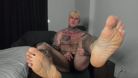 Snapshot of andy_hunk chatting on 01-24-25, 02:18 Andrew online show from 01-24-25, 02:18