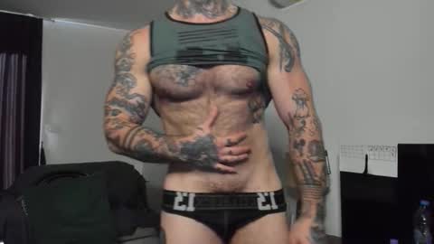 Snapshot of andy_hunk chatting on 09-23-25, 09:23 Andrew online show from 09-23-25, 09:23