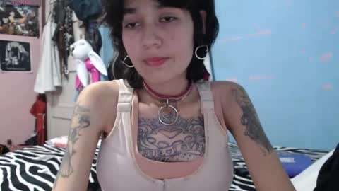 Snapshot of andy_rock_ chatting on 12-16-24, 10:45 andy online show from 12-16-24, 10:45