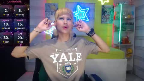 Snapshot of andy_staar18 chatting on 12-22-25, 07:11 andy online show from 12-22-25, 07:11