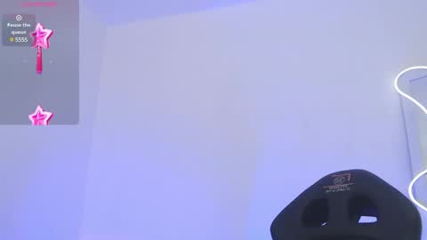 Snapshot of andy_tay1 chatting on 12-23-24, 08:33 Andy tay online show from 12-23-24, 08:33