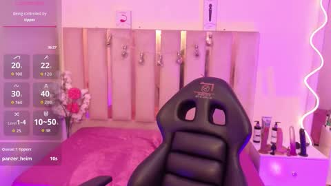 Snapshot of andy_tay1 chatting on 10-07-25, 03:04 Andy tay online show from 10-07-25, 03:04