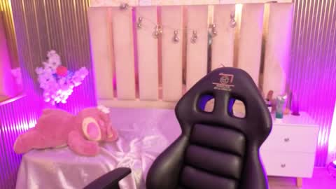 Andy tay online show from 12-01-25, 03:44