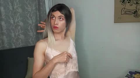 Andy van der Rose online show from 10-25-25, 10:15