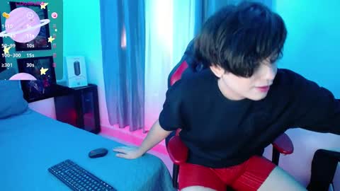 Snapshot of andyboy_19 chatting on 03-11-25, 09:59 andy online show from 03-11-25, 09:59