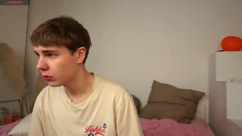 Mandy and Andy online show from 11-23-25, 04:07