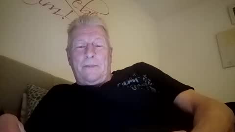 Snapshot of andyk1704 chatting on 01-23-25, 03:11 andyk1704 online show from 01-23-25, 03:11