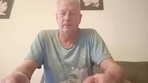 Snapshot of andyk1704 chatting on 02-15-25, 05:07 andyk1704 online show from 02-15-25, 05:07