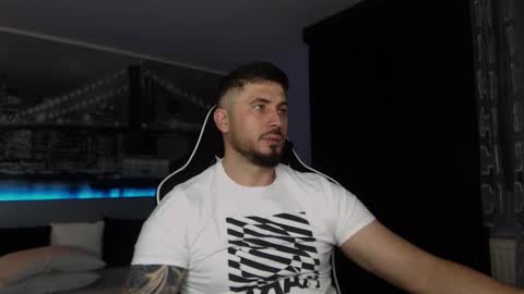 Snapshot of andysoul340 chatting on 12-23-24, 01:08 Magic Andy online show from 12-23-24, 01:08