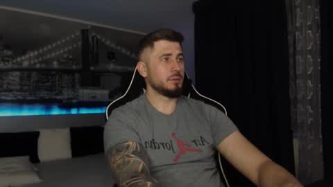 Snapshot of andysoul340 chatting on 01-11-25, 01:06 Magic Andy online show from 01-11-25, 01:06