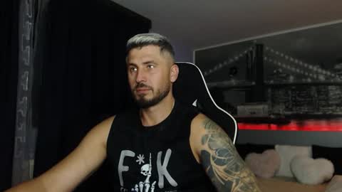 Snapshot of andysoul340 chatting on 10-04-25, 06:39 Magic Andy online show from 10-04-25, 06:39