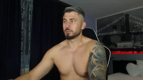 Snapshot of andysoul340 chatting on 11-07-25, 11:16 Magic Andy online show from 11-07-25, 11:16