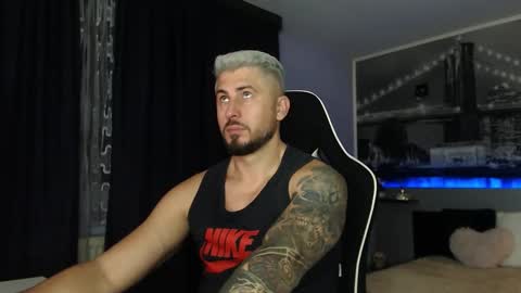 Snapshot of andysoul340 chatting on 11-22-25, 02:21 Magic Andy online show from 11-22-25, 02:21