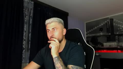 Snapshot of andysoul340 chatting on 11-28-25, 02:47 Magic Andy online show from 11-28-25, 02:47