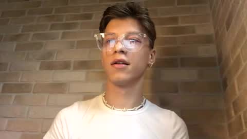 Snapshot of andytwinkkk chatting on 01-12-25, 10:34 AndyTwinkkk online show from 01-12-25, 10:34