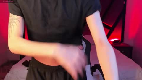 Snapshot of andywiills chatting on 02-03-26, 02:53 Andy online show from 02-03-26, 02:53