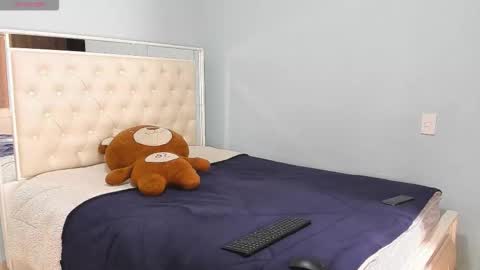 Snapshot of andyy_big_cock chatting on 10-19-25, 11:49 Andy online show from 10-19-25, 11:49