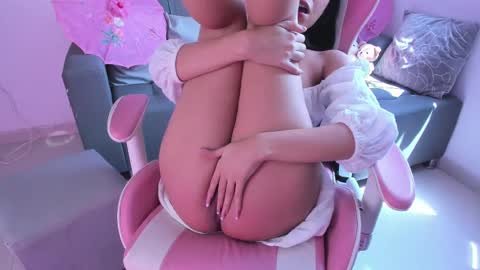 Snapshot of aneko_morii chatting on 02-20-25, 04:46 online show from 02-20-25, 04:46