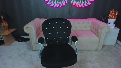 Anne online show from 02-05-25, 08:57