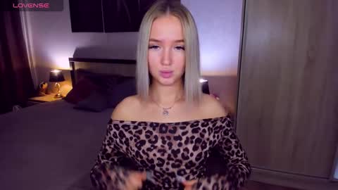 Anfisa online show from 10-12-25, 02:27