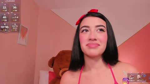 Snapshot of angeel_fox chatting on 01-09-25, 03:04 Angel  online show from 01-09-25, 03:04