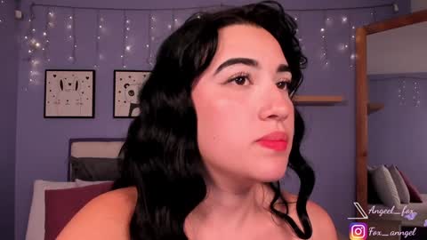 Snapshot of angeel_fox chatting on 01-12-25, 01:32 Angel  online show from 01-12-25, 01:32