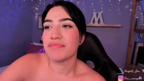 Snapshot of angeel_fox chatting on 01-24-25, 08:44 Angel  online show from 01-24-25, 08:44