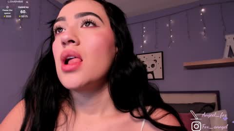 Snapshot of angeel_fox chatting on 01-31-25, 06:24 Angel  online show from 01-31-25, 06:24