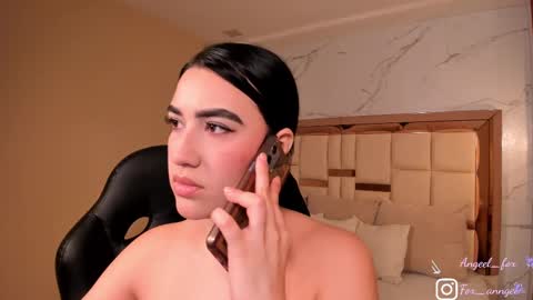 Snapshot of angeel_fox chatting on 09-19-25, 04:47 Angel  online show from 09-19-25, 04:47