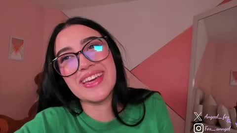 Snapshot of angeel_fox chatting on 11-09-25, 04:44 Angel online show from 11-09-25, 04:44