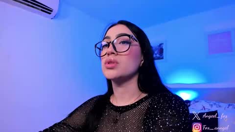 Snapshot of angeel_fox chatting on 11-24-25, 12:21 Angel online show from 11-24-25, 12:21