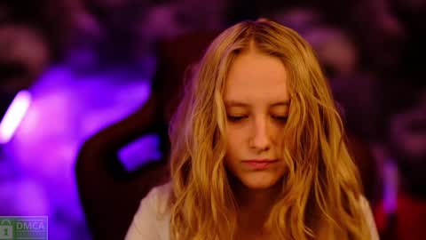 angeellina online show from 01-01-25, 07:53