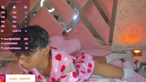 Snapshot of angel__sweet18 chatting on 12-07-24, 12:30 online show from 12-07-24, 12:30
