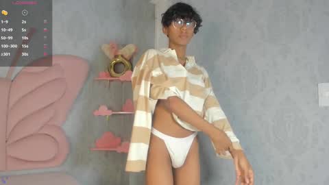 Snapshot of angel__sweet18 chatting on 02-22-25, 12:05 online show from 02-22-25, 12:05