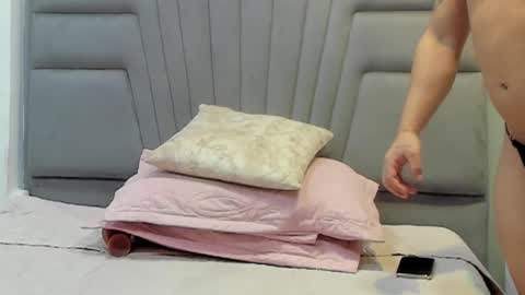 Angel online show from 11-12-25, 03:18