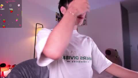 Angel   help me with 100 thumbs up online show from 11-06-25, 10:32