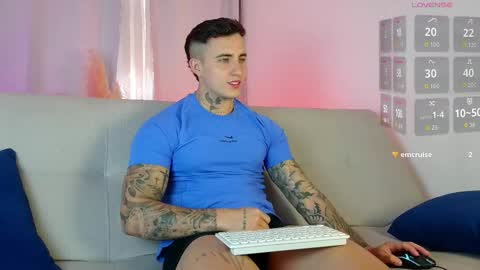 angel_boy01 online show from 02-16-26, 03:19