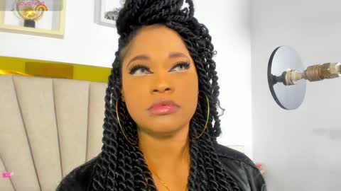 Snapshot of angel_dthroat chatting on 12-18-24, 12:07 ANGHEL online show from 12-18-24, 12:07