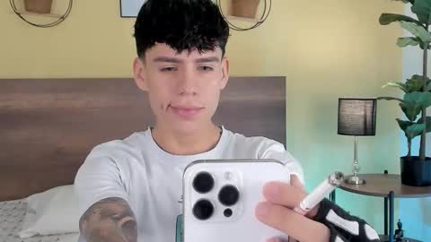 Angel online show from 02-17-26, 04:53