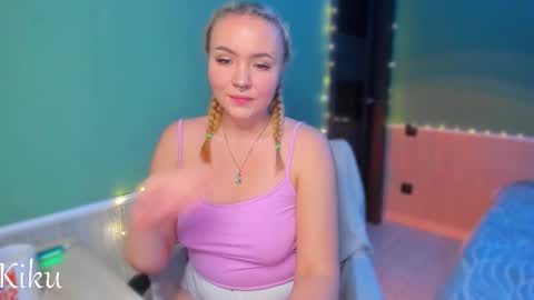 Kiku here 3 online show from 11-09-25, 11:47