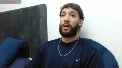 angel_kyrozz online show from 12-19-25, 01:12