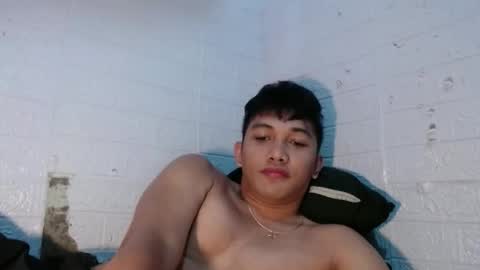 Snapshot of angel_rafael chatting on 11-28-25, 08:06 angel_rafael online show from 11-28-25, 08:06