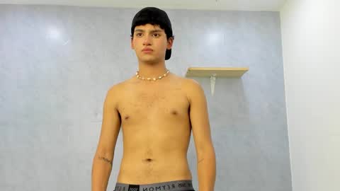 Snapshot of angel_zen chatting on 03-03-26, 11:54 Angel online show from 03-03-26, 11:54